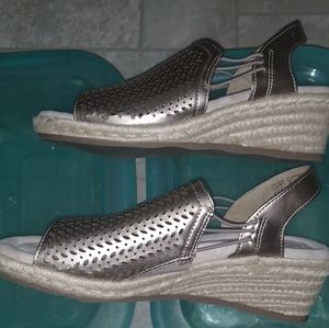 Earth Spirit wedge sandals